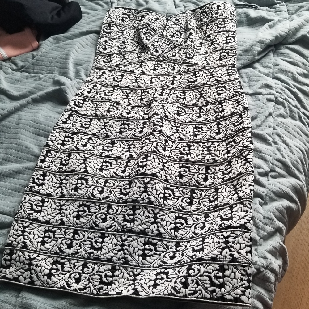 A'Gaci black and white layered dress size M